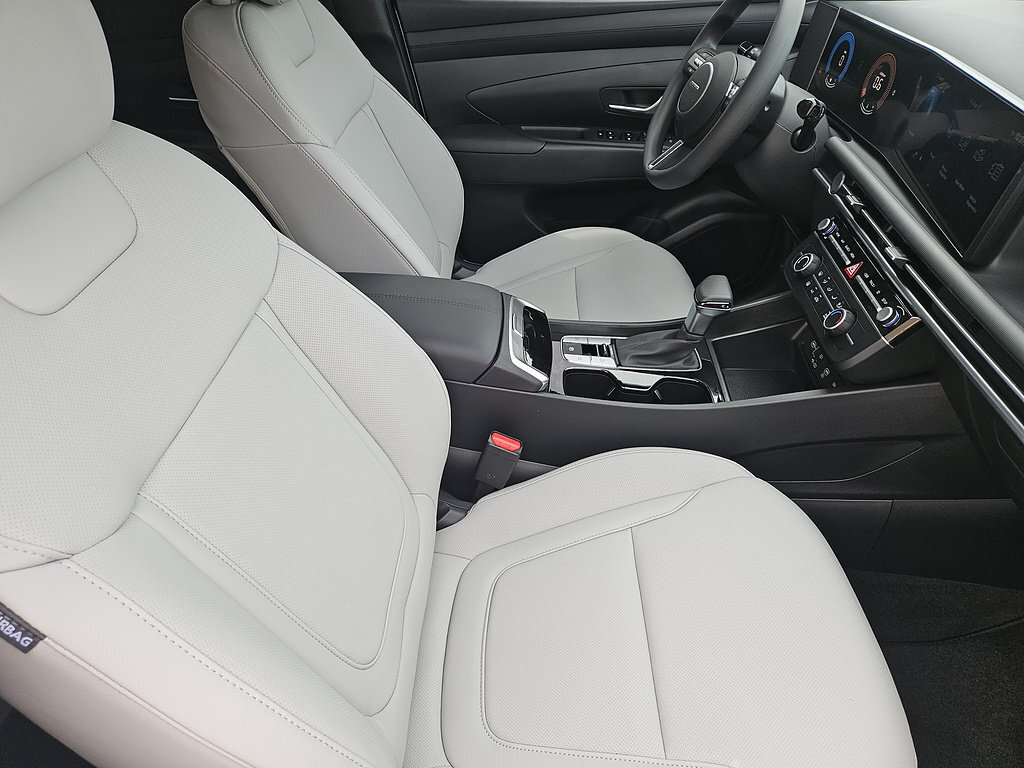 New 2027 Hyundai Santa Cruz SE FWD image 14