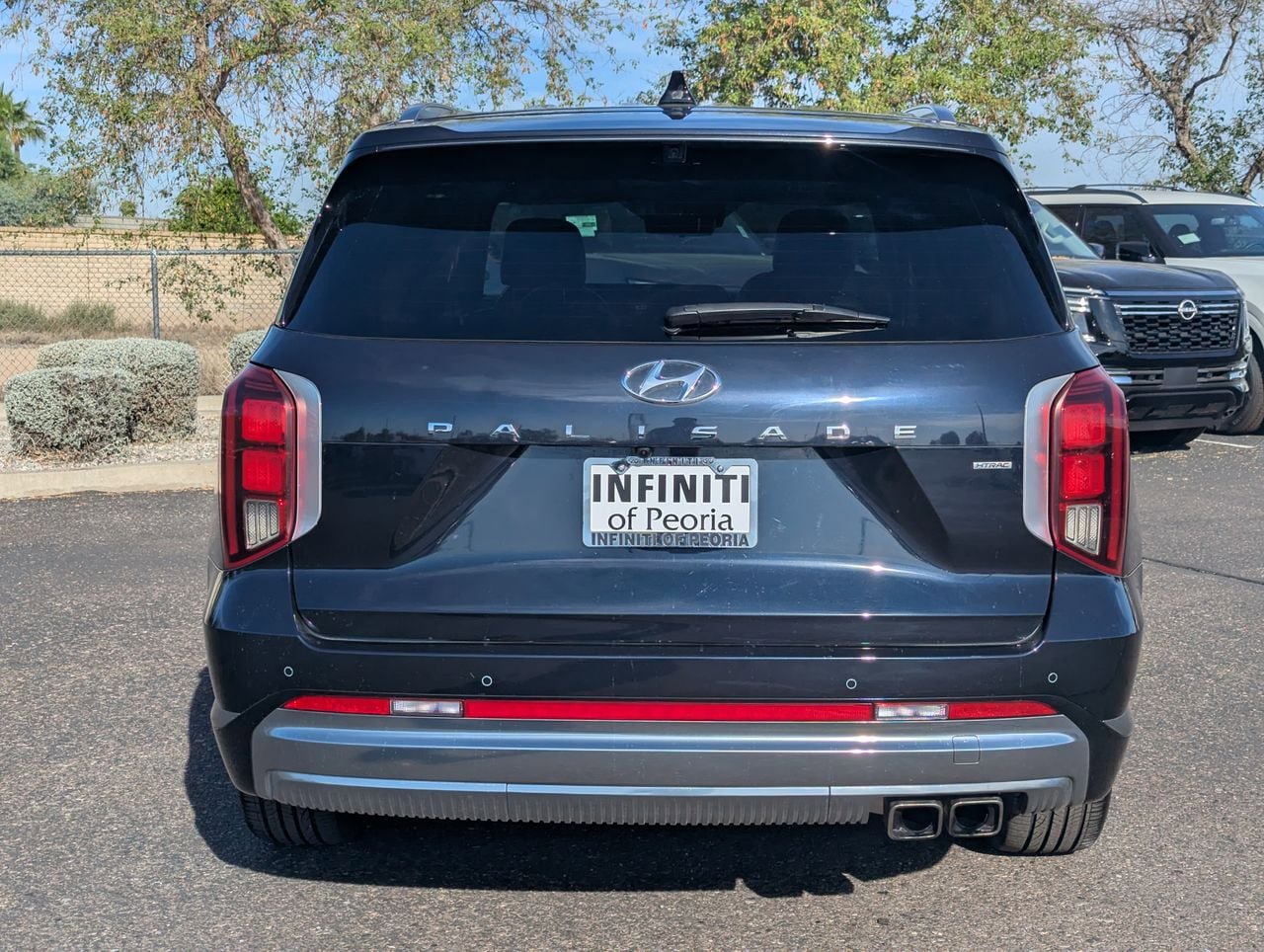 Used 2024 Hyundai Palisade Calligraphy image 5