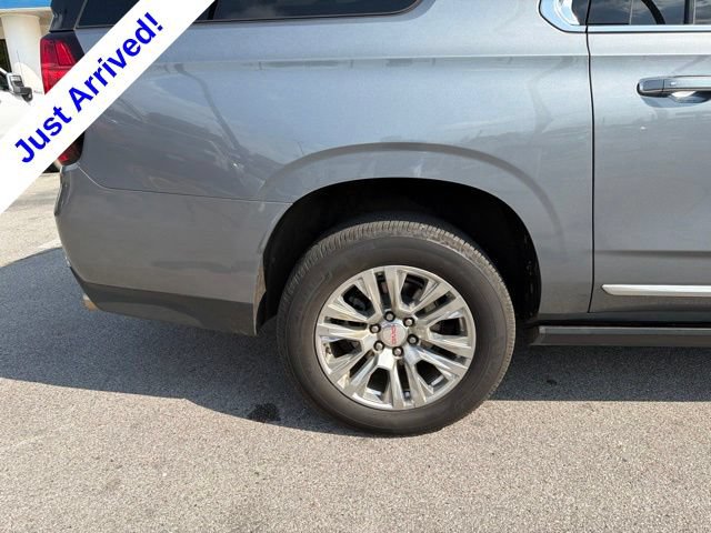 Used 2022 GMC Yukon XL Denali AWD/4WD image 13