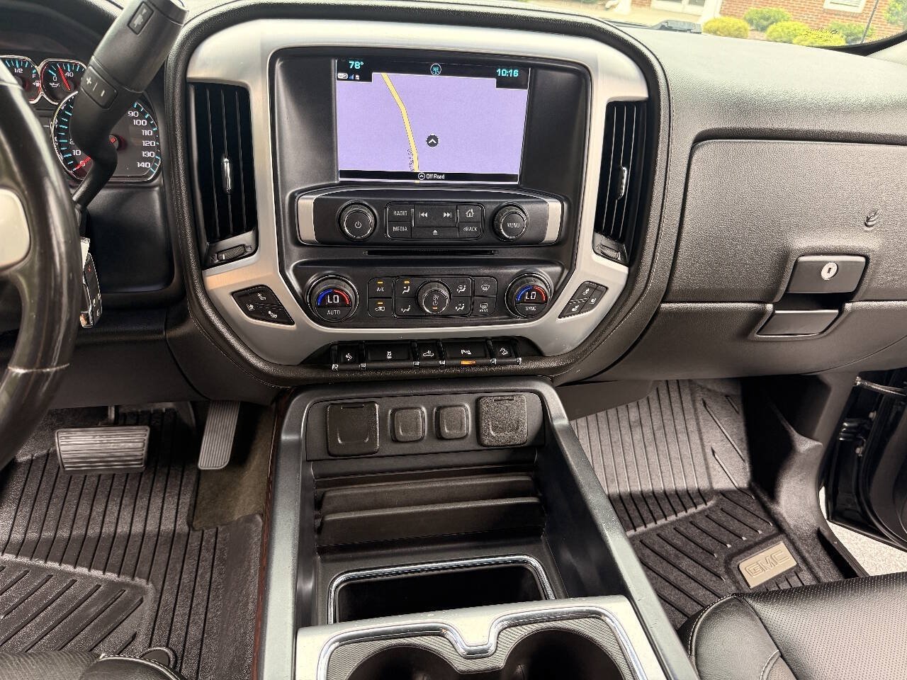 Used 2018 GMC Sierra 2500 SLT AWD/4WD image 25