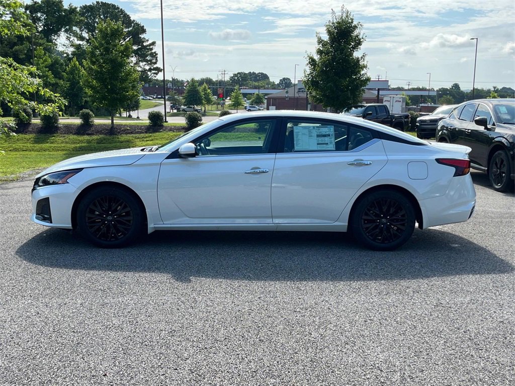 New 2025 Nissan Altima 2.5 SV w/ SV Special Edition Package image 7