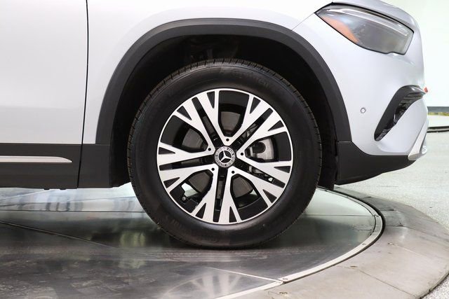 Certified 2025 Mercedes-Benz GLA 250 4MATIC image 14
