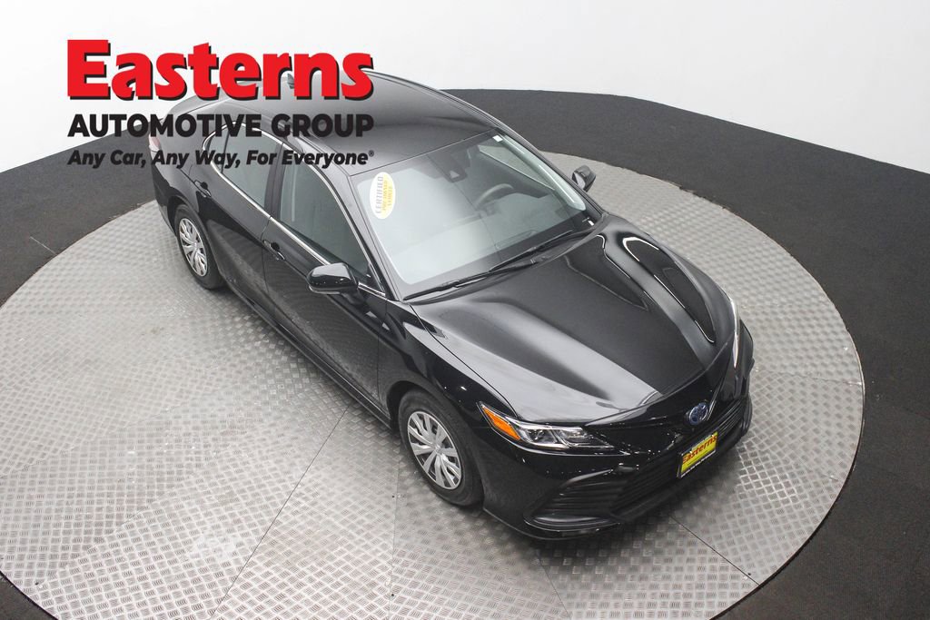 Used 2024 Toyota Camry LE FWD image 3