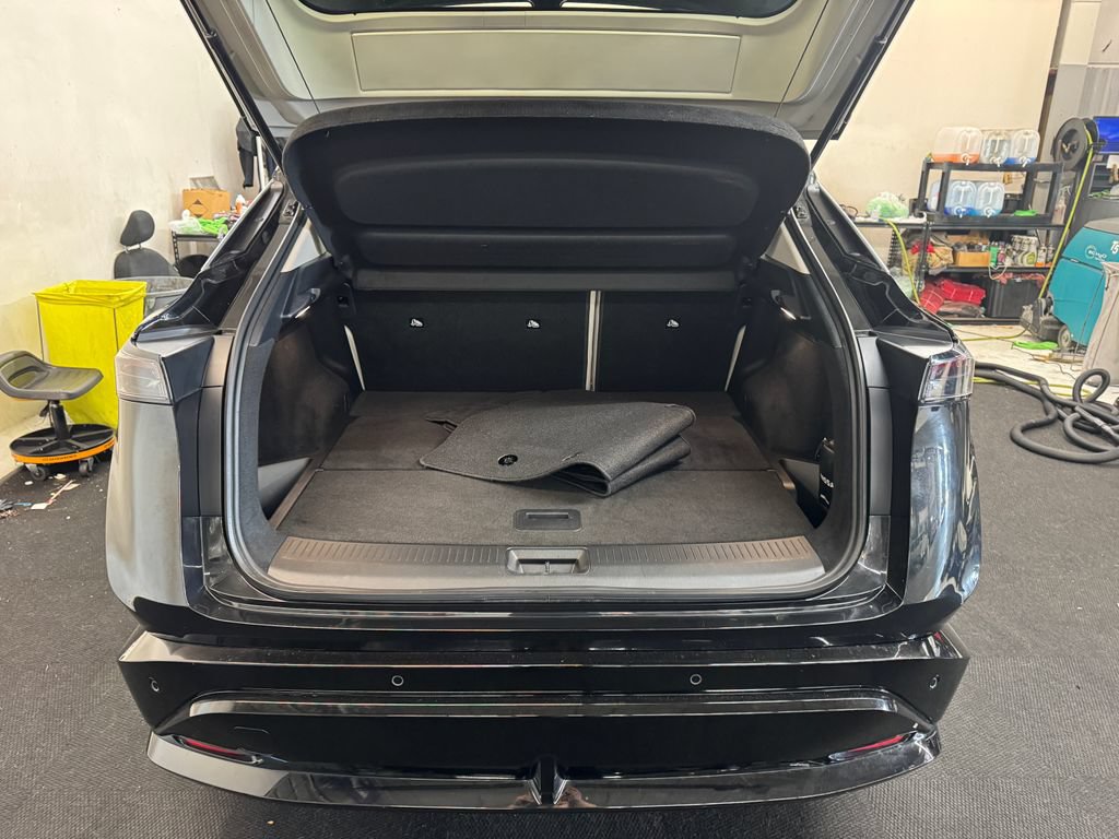 Used 2023 Nissan Ariya FWD image 6