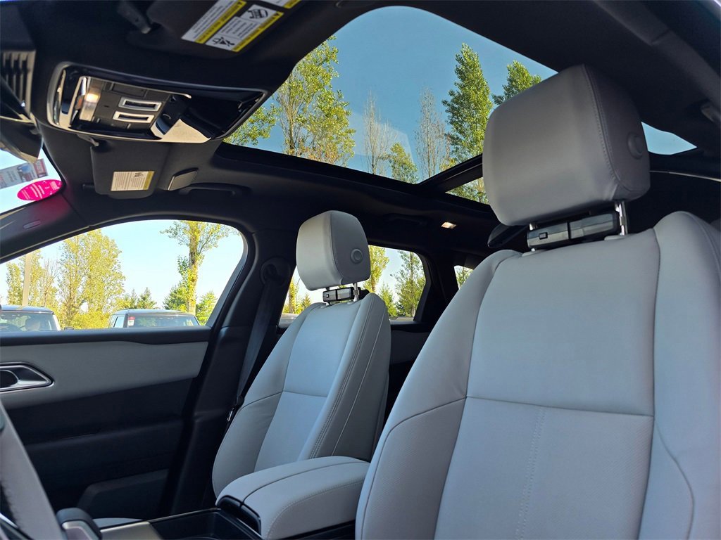 New 2026 Land Rover Range Rover Velar Dynamic SE image 23