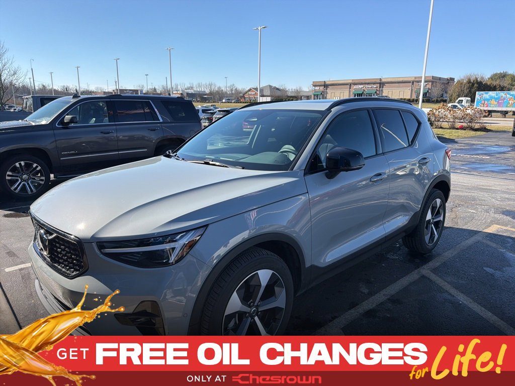 Used 2026 Volvo XC40 B5 Plus w/ Protection Package Premier image 1