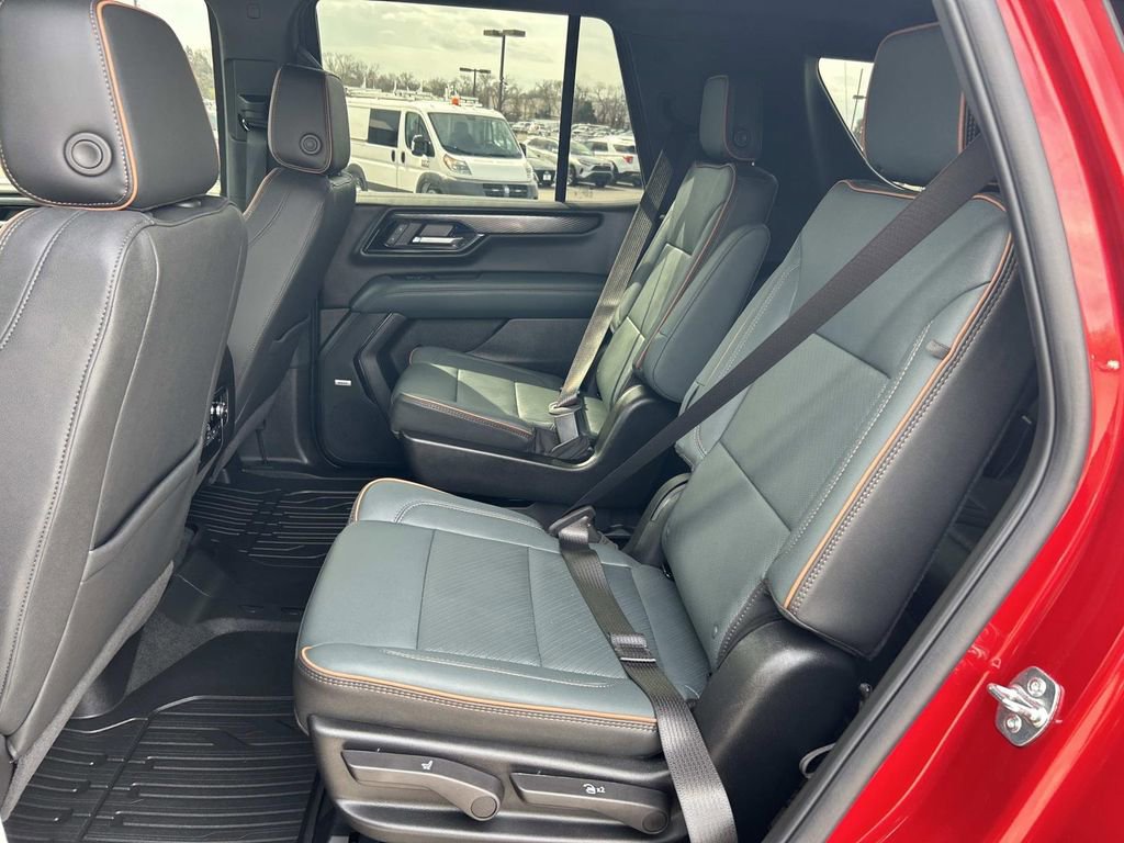 Used 2026 GMC Yukon AT4 w/ LPO, Floor Liner Package image 22
