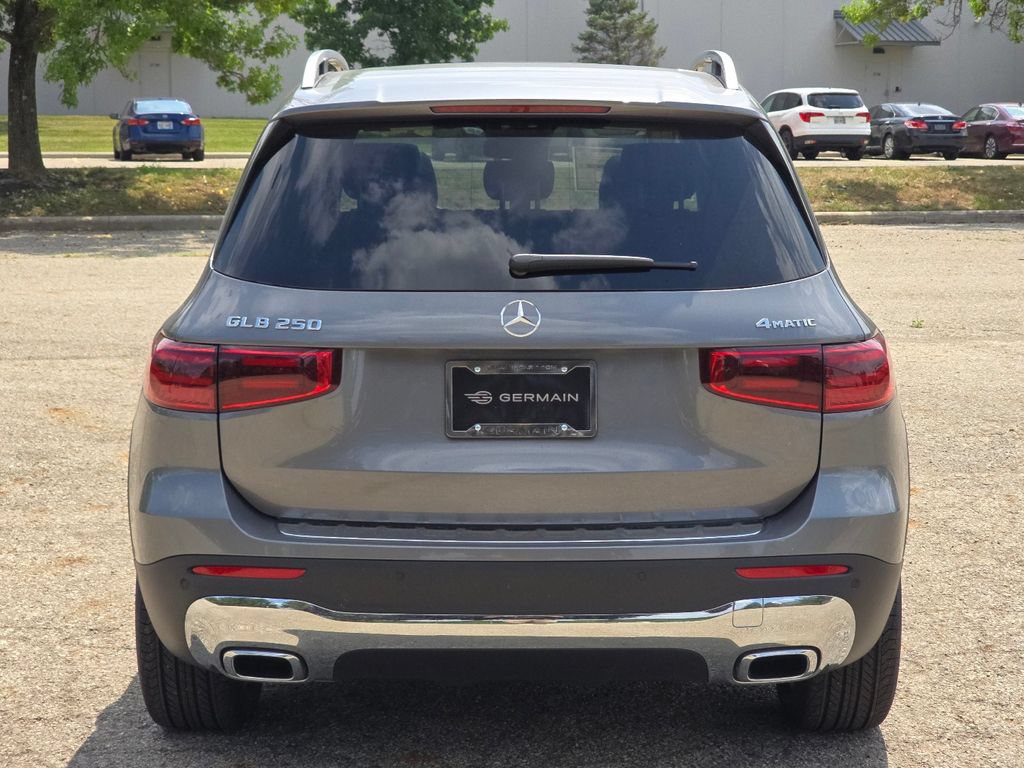 New 2026 Mercedes-Benz GLB 250 4MATIC image 15