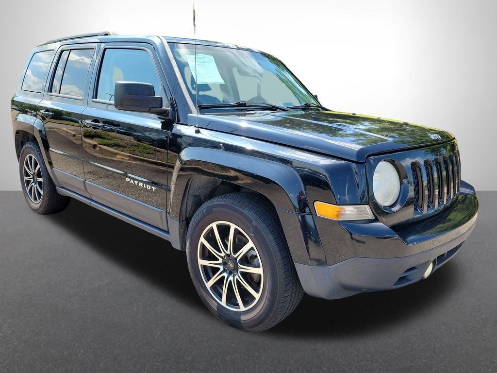 Used 2015 Jeep Patriot Sport w/ Power Value Group FWD image 7