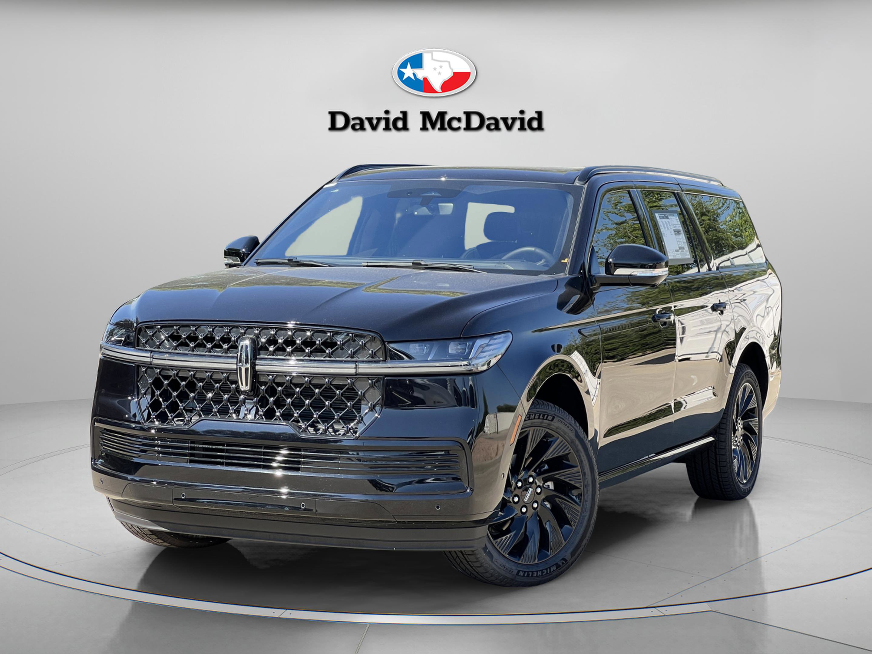 New 2025 Lincoln Navigator L Reserve w/ Jet Appearance Package