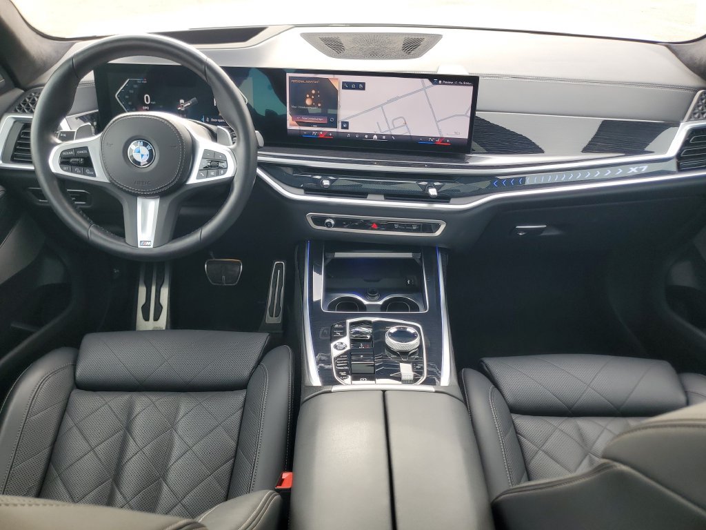 Used 2024 BMW X7 xDrive40i w/ Executive Package AWD/4WD image 30