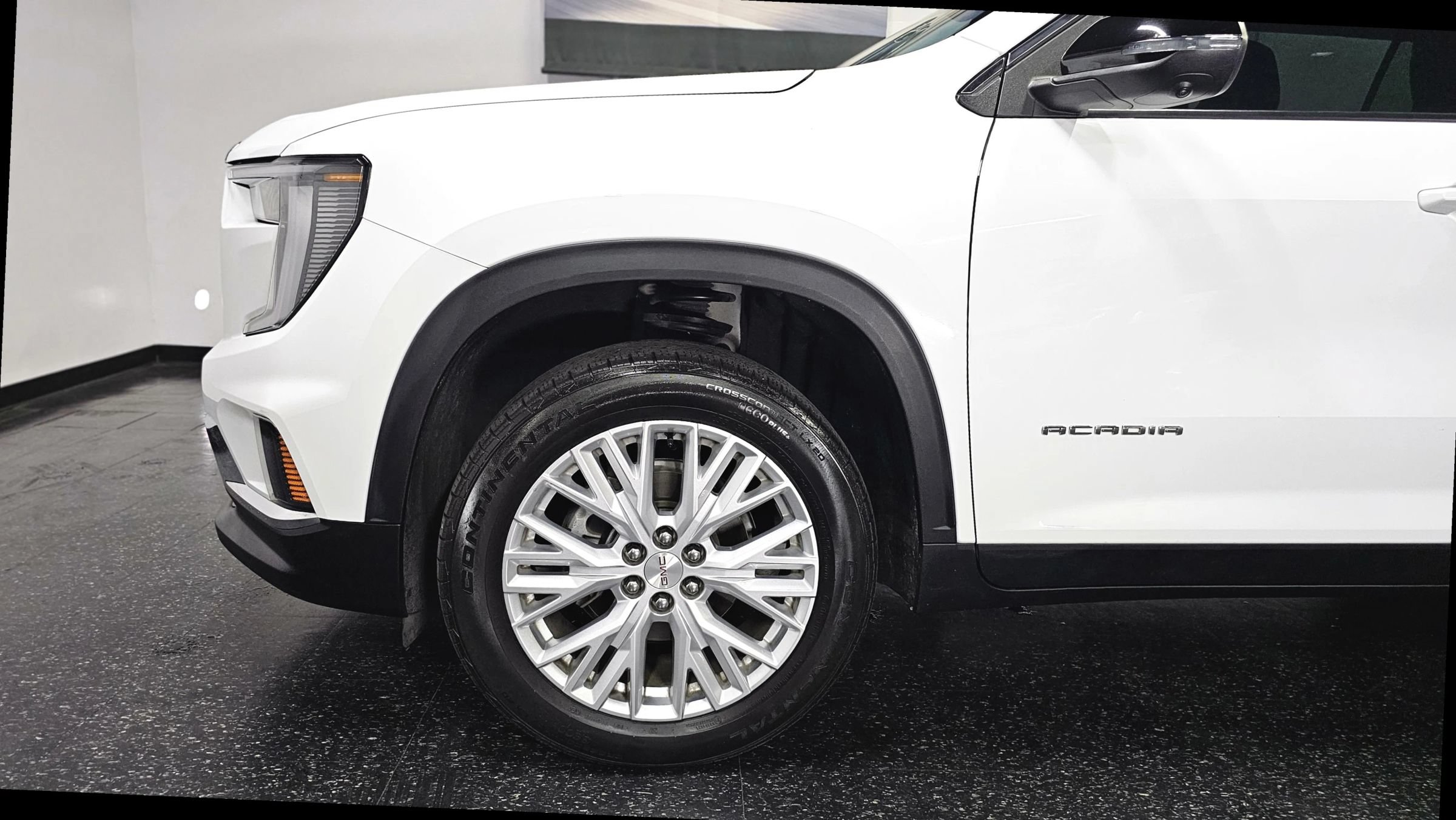Used 2024 GMC Acadia Elevation FWD image 27