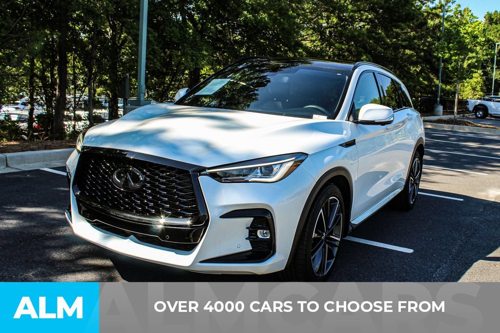 Used 2025 INFINITI QX50 Sport AWD/4WD image 2
