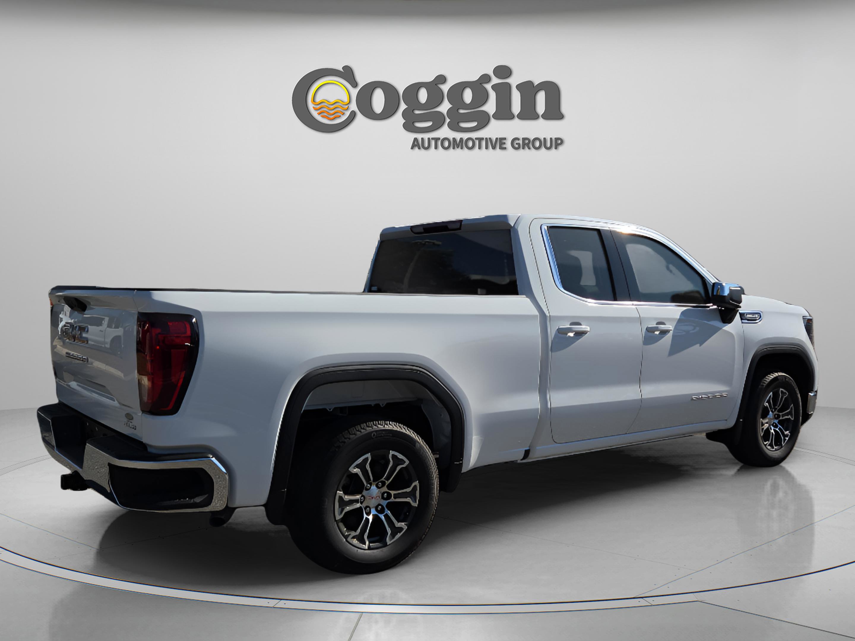 New 2026 GMC Sierra 1500 SLE w/ Max Trailering Package RWD image 5