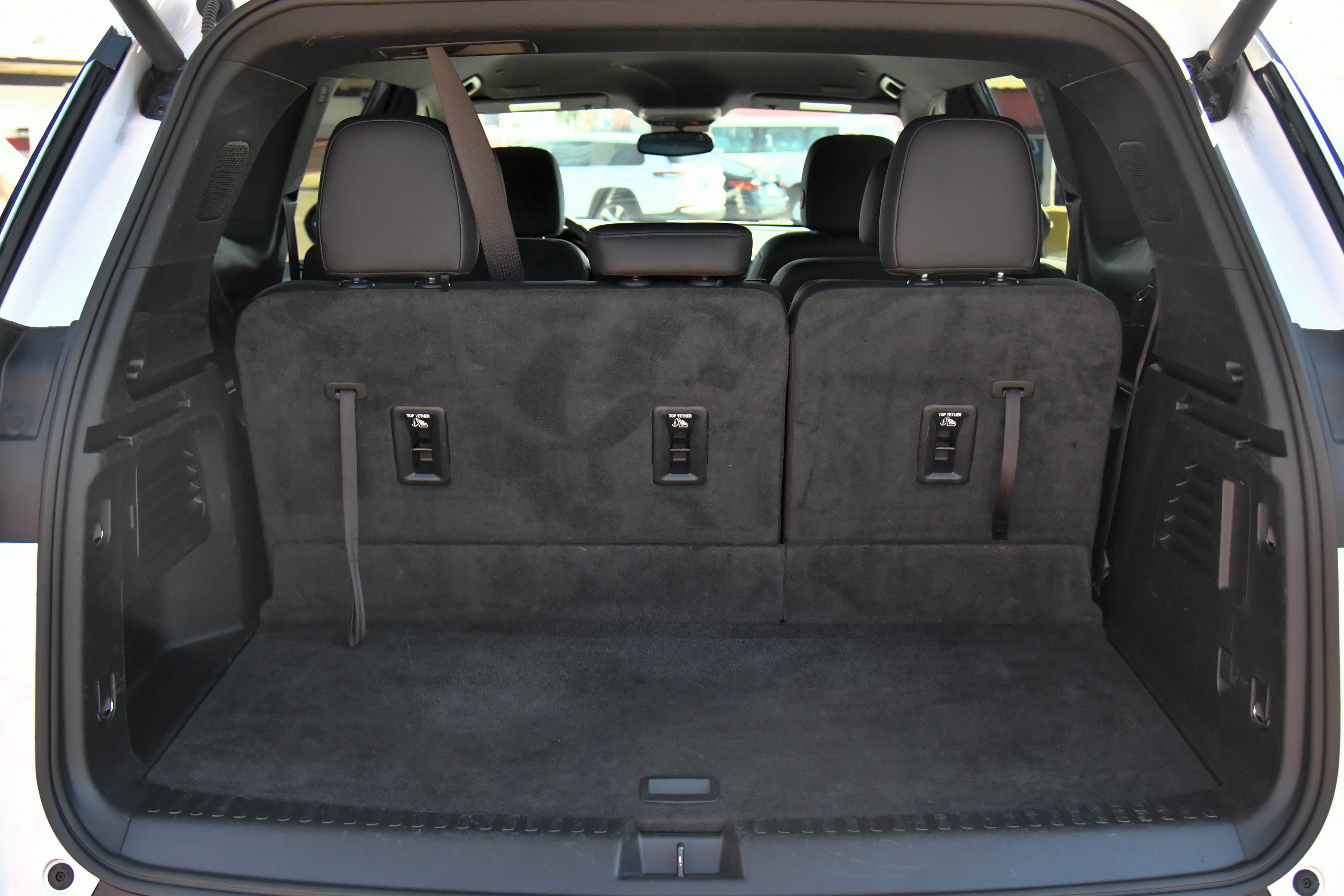 Used 2024 GMC Acadia Elevation image 48