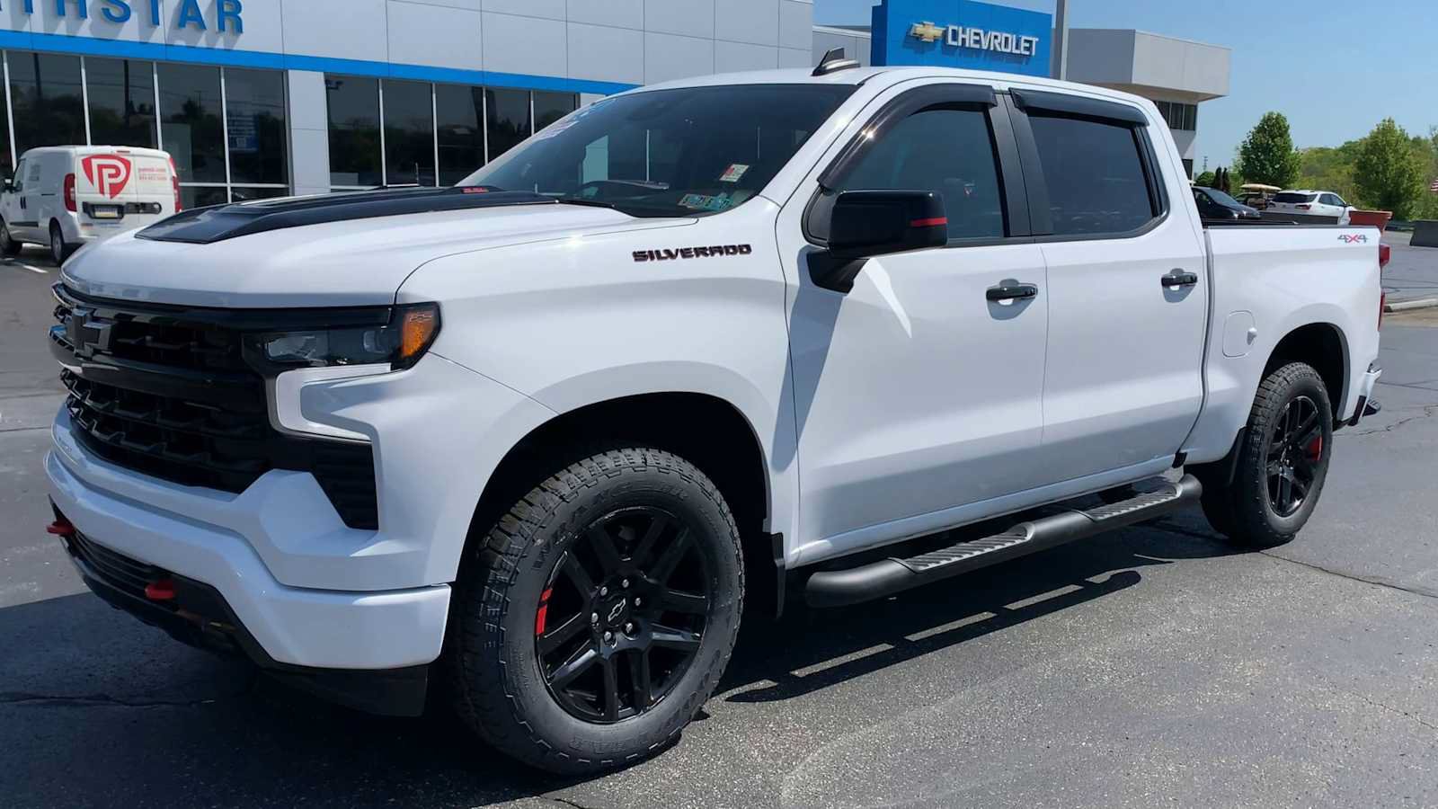 Certified 2023 Chevrolet Silverado 1500 RST w/ Redline Edition AWD/4WD image 4