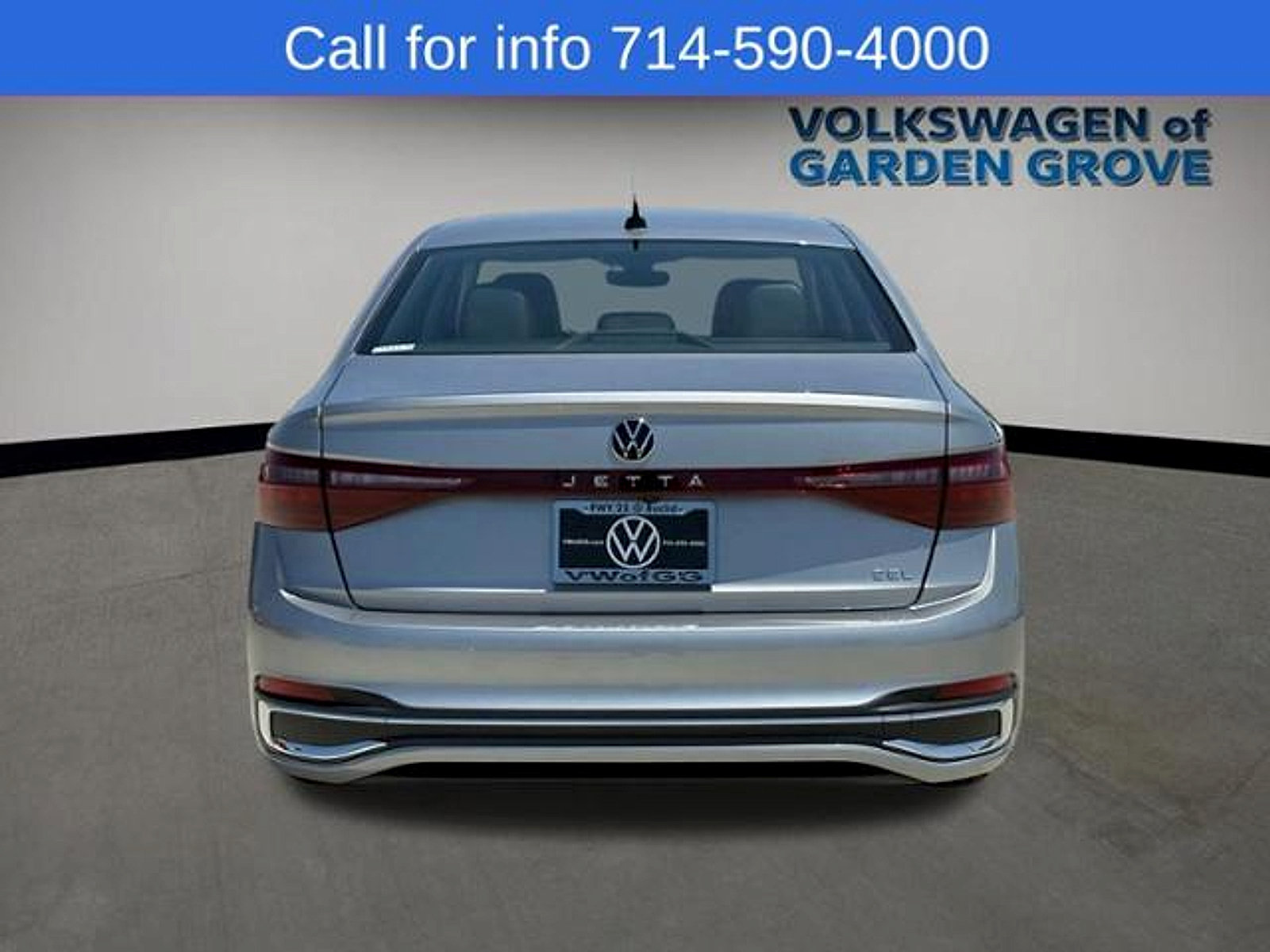Used 2025 Volkswagen Jetta SEL FWD image 6