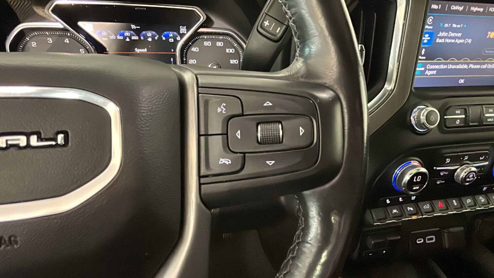 Used 2022 GMC Sierra 1500 Denali w/ Denali Premium Package AWD/4WD image 21