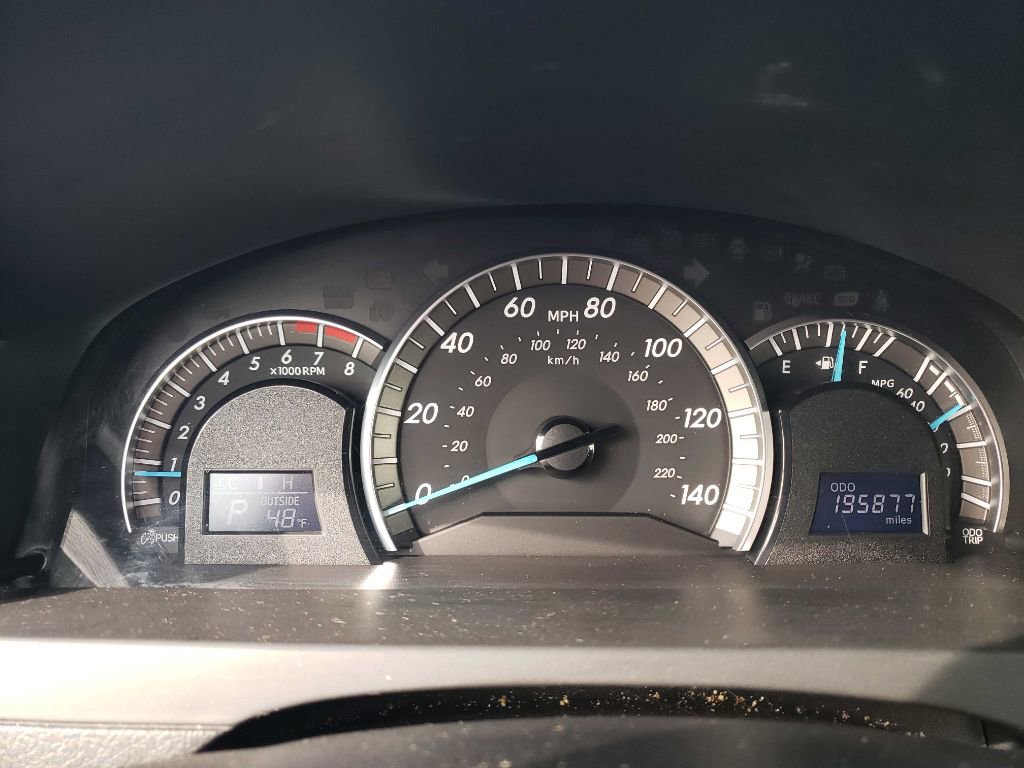 Used 2013 Toyota Camry SE image 9