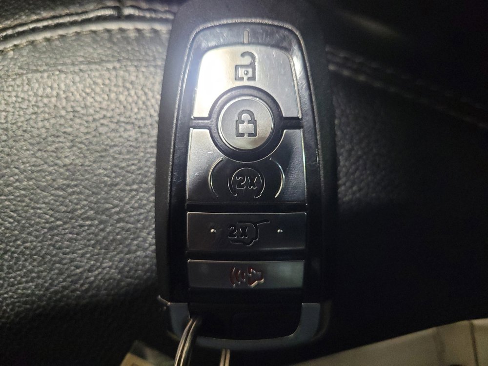 Used 2020 Ford Explorer Limited image 32