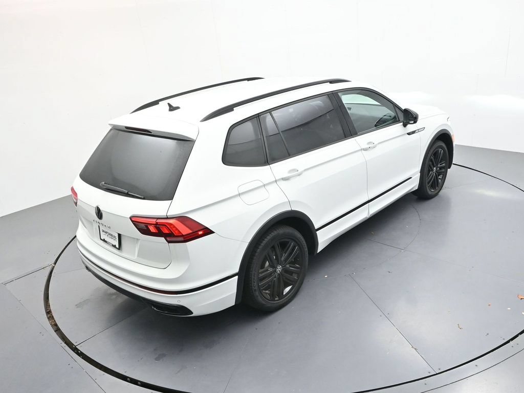 Used 2022 Volkswagen Tiguan SE R-Line FWD image 24