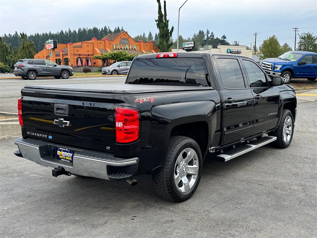 Used 2018 Chevrolet Silverado 1500 LT w/ LT Eassist Package image 7