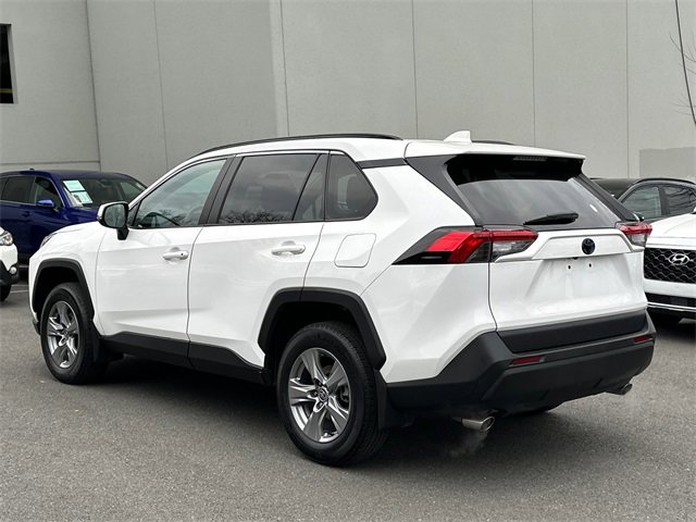 Used 2022 Toyota RAV4 XLE image 3