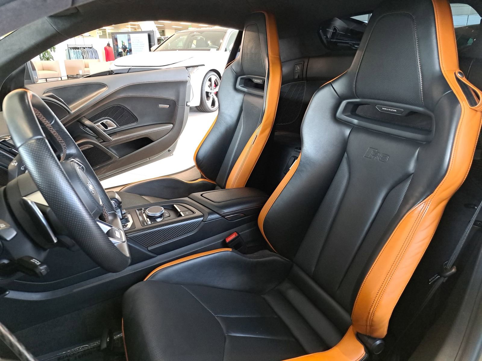 Used 2017 Audi R8 V10 plus w/ Full Leather Package AWD/4WD image 12