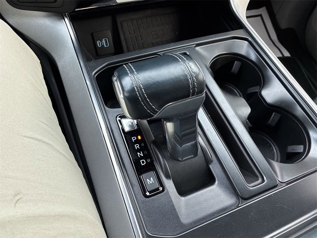 Used 2022 Ford F150 Limited image 18