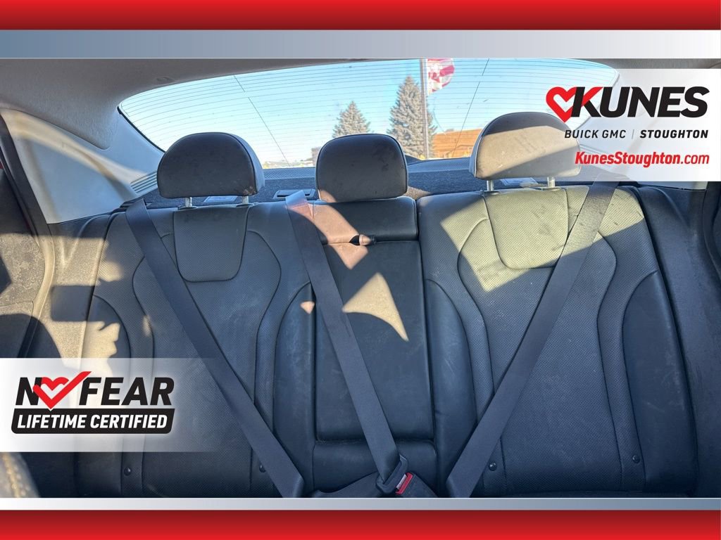 Used 2023 Hyundai Elantra Limited image 31