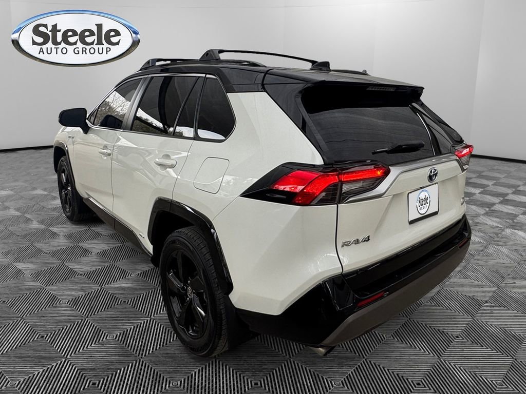 Used 2020 Toyota RAV4 XSE image 3