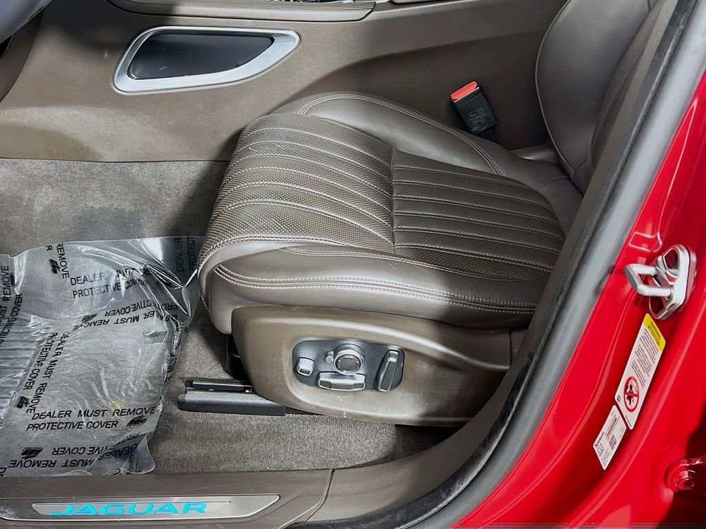 Used 2019 Jaguar F-PACE Portfolio image 20