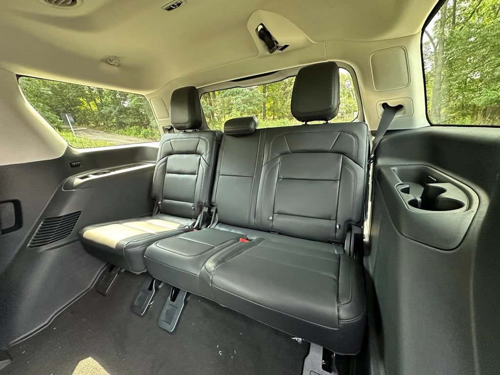 New 2027 Lincoln Navigator Reserve AWD/4WD image 21