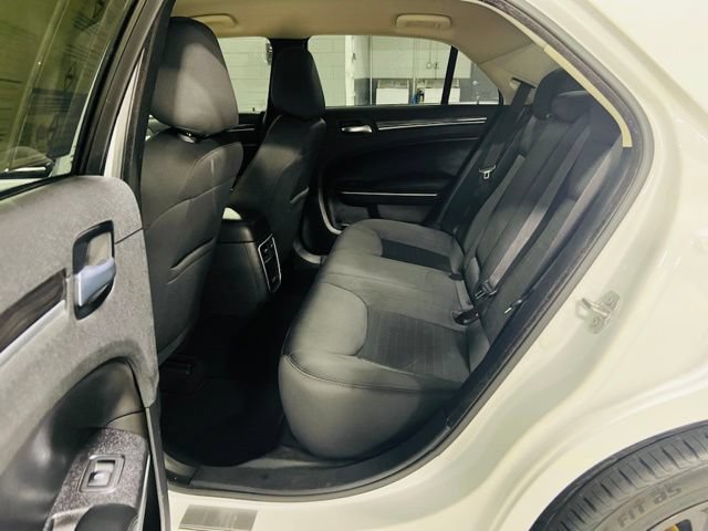 Used 2021 Chrysler 300 Touring w/ Sport Appearance Package RWD image 29