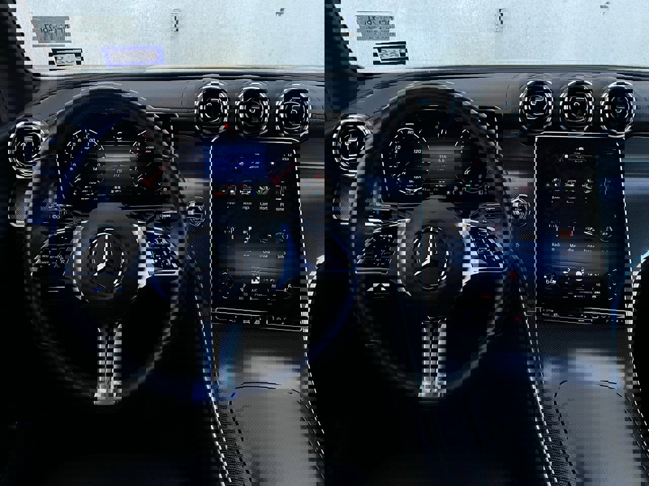 Used 2024 Mercedes-Benz GLC 300 4MATIC image 14