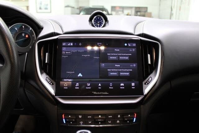 Used 2021 Maserati Ghibli S Q4 AWD/4WD image 21