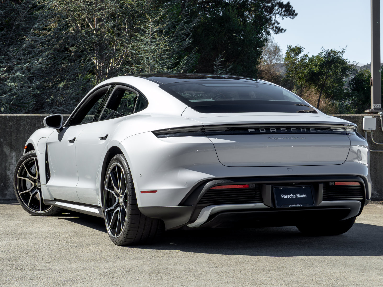 Certified 2022 Porsche Taycan Turbo AWD/4WD image 3