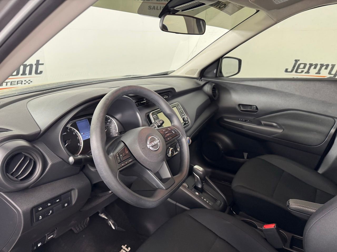 Used 2025 Nissan Kicks Play S FWD image 15