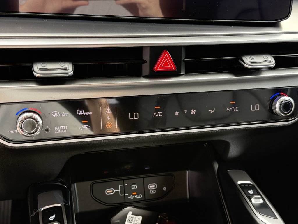 New 2026 Kia Sorento S w/ S Panoramic Sunroof Package image 25