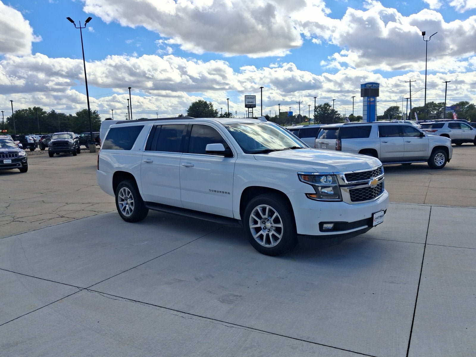Used 2017 Chevrolet Suburban LT AWD/4WD image 7