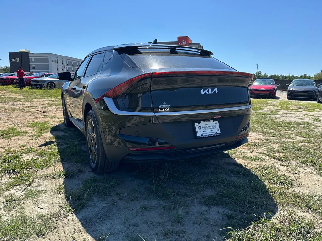 New 2025 Kia EV6 Light w/ Light LR Technology Package image 5