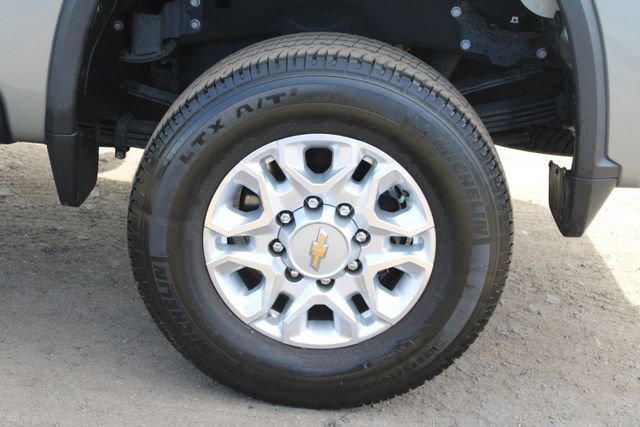 Used 2024 Chevrolet Silverado 3500 LT image 13