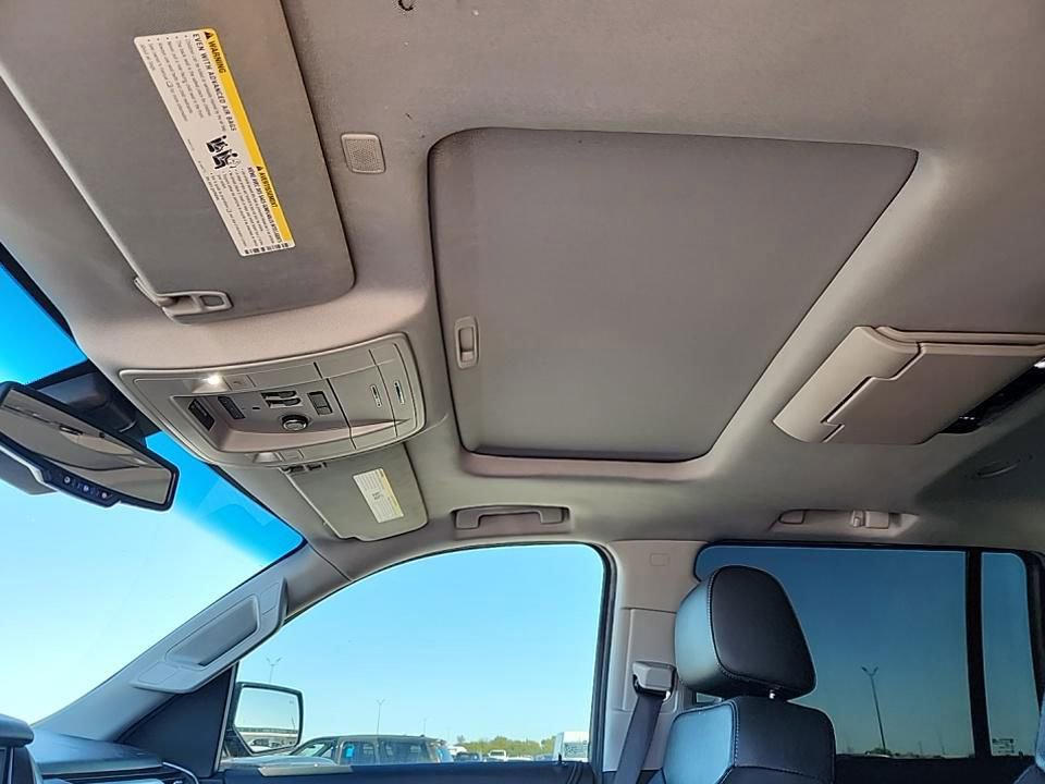 Used 2019 GMC Yukon XL SLT w/ Open Road Package image 17