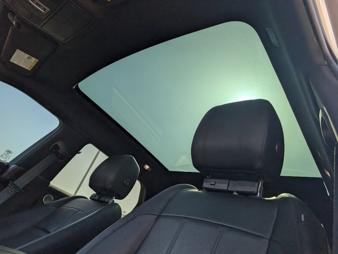 Used 2020 Land Rover Range Rover Evoque SE AWD/4WD image 26