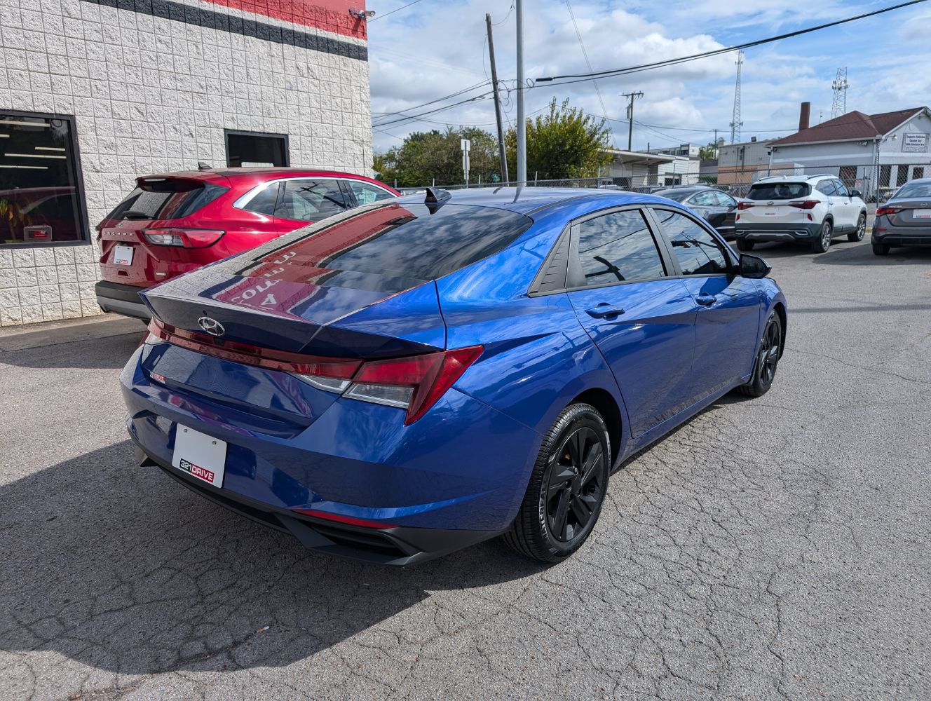 Used 2022 Hyundai Elantra SEL FWD image 6