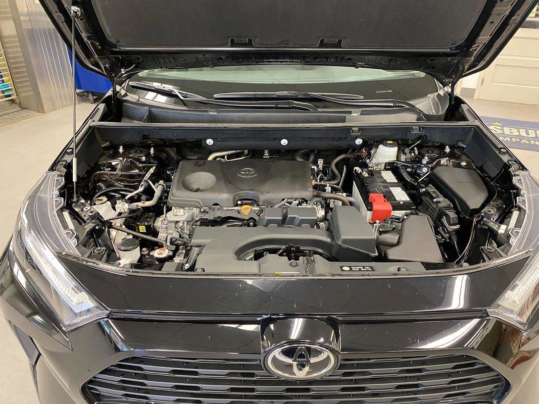 Used 2025 Toyota RAV4 XLE image 17