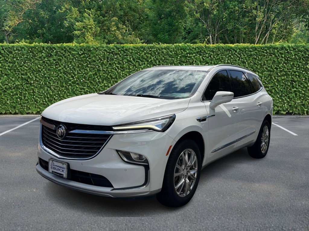 Used 2022 Buick Enclave Premium w/ Experience Buick Package FWD image 8