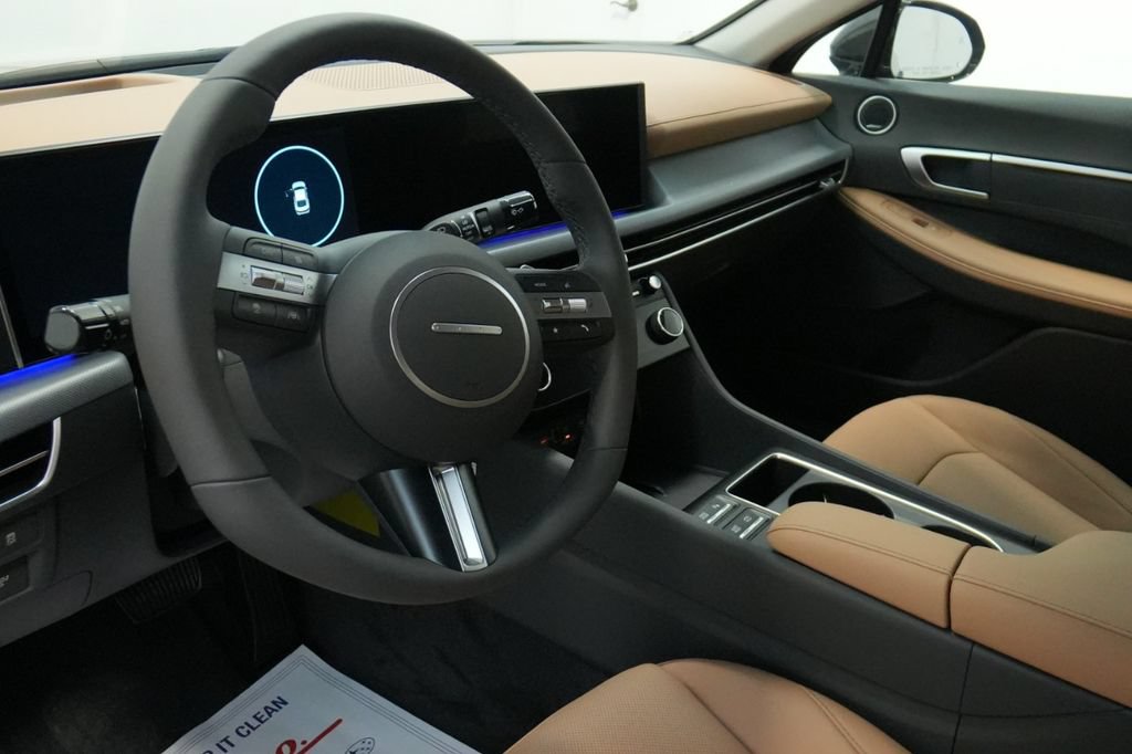 New 2025 Hyundai Sonata Limited FWD image 26