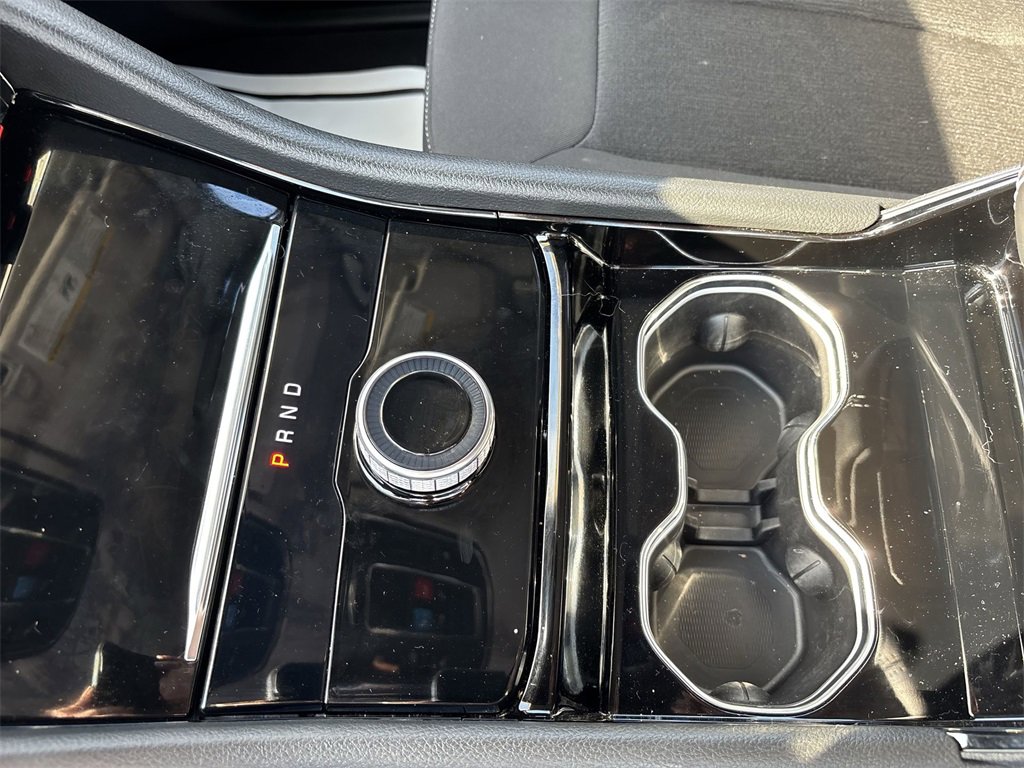 Used 2023 Jeep Grand Cherokee Laredo image 25