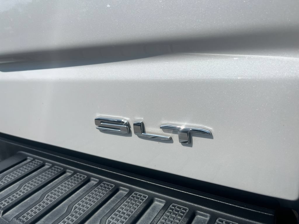 Used 2022 GMC Sierra 1500 SLT AWD/4WD image 45